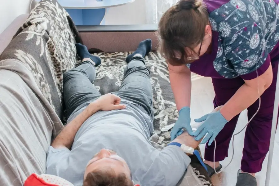 Срочный вывод из запоя в Горнозаводске: быстро, недорого